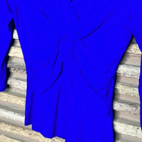 Cable & Gauge Cobalt Royal Blue Twist Front Jersey Knit Top - Picture 4 of 5